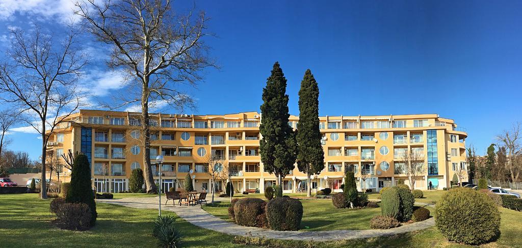 Varna Garden View Apartment Exterior photo